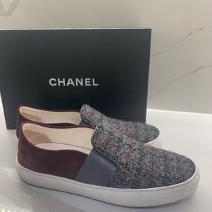 Chanel shoes size 39.5 color burgundy gray white